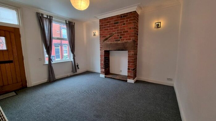 1 Bedroom Terraced House To Rent In Aviary Street, Armley, Leeds, LS12