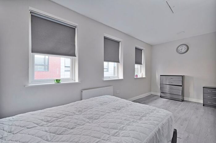 1 Bedroom Terraced House To Rent In Furnace Hill, Sheffield, S3