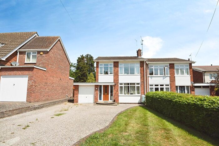 3 Bedroom Semi-Detached House For Sale In Docklands Avenue, Ingatestone, CM4