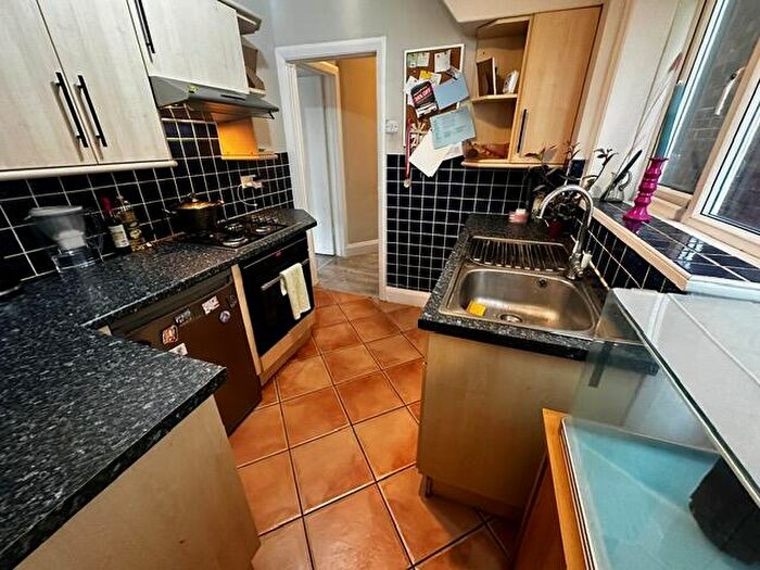 1 Bedroom Flat To Rent In Muscliffe Road, Bournemouth, BH9