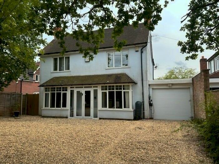 3 Bedroom Detached House For Sale In Broad Lane, Upper Bucklebury, Reading, RG7