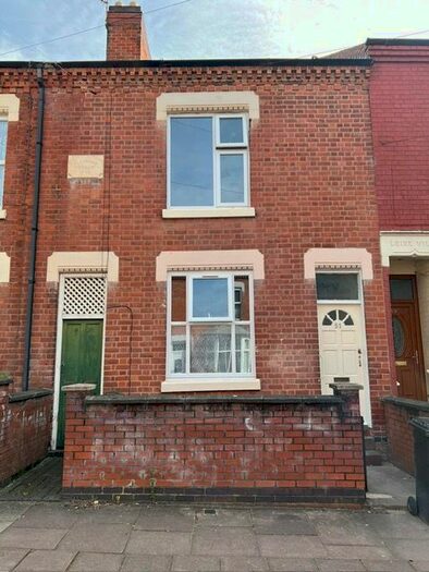 3 Bedroom Terraced House To Rent In Beaumont Road, Leicester, LE5