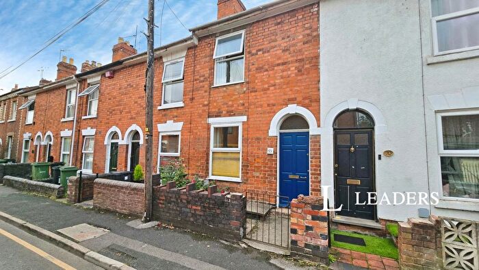 2 Bedroom Terraced House For Sale In Northfield Street, Worcester, WR1