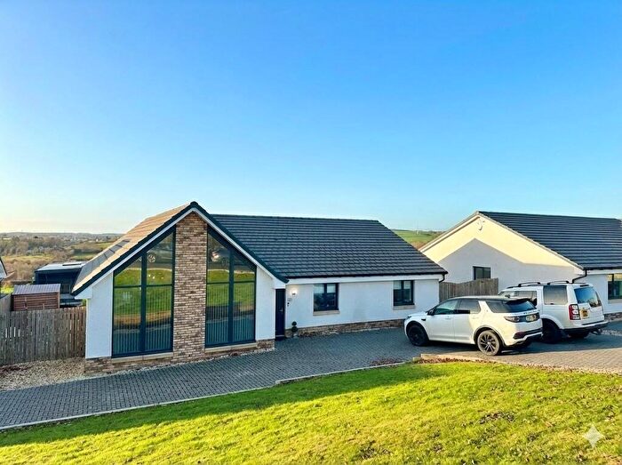 4 Bedroom Bungalow To Rent In Kirk Place, Kirkmuirhill, South Lanarkshire, ML11