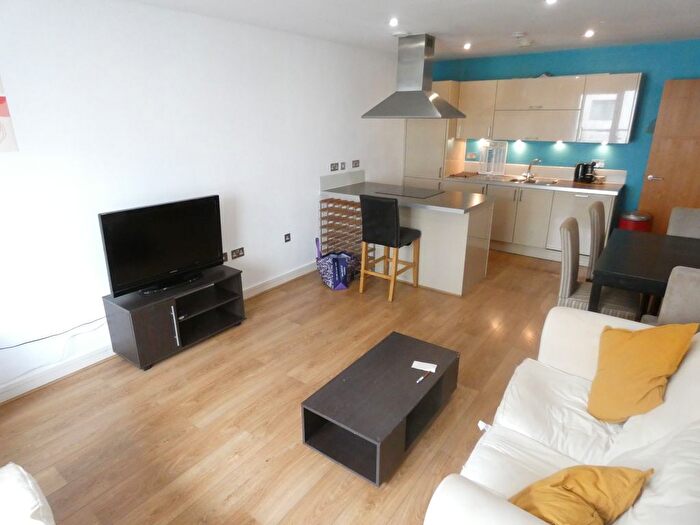 3 Bedroom Flat To Rent In Diprose Court, Bow Common Lane, London, E3