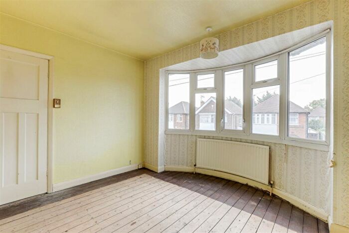 3 Bedroom Detached House For Sale In Newlyn Drive, Aspley, Nottinghamshire, NG8