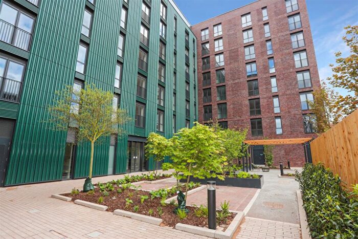 2 Bedroom Apartment For Sale In Eliza Yard, Ancoats, M4