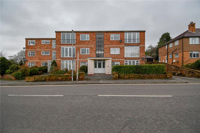 2 Bedroom Flat For Sale In Mount Court, The Mount, Heswall, CH60