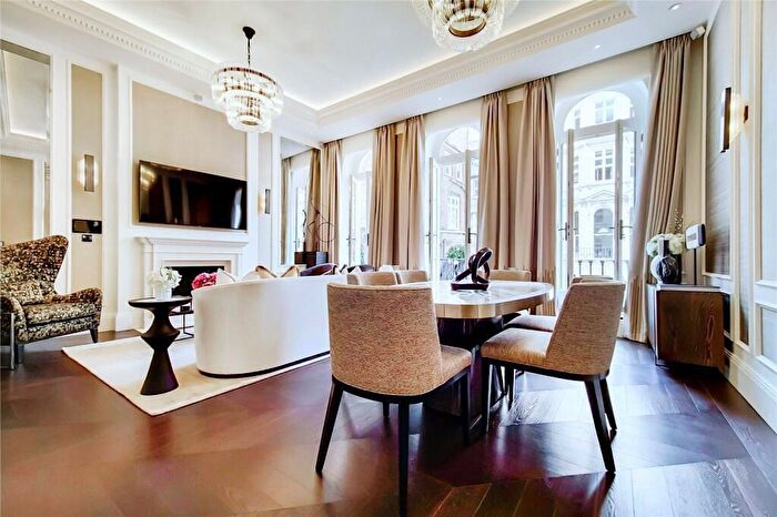 2 Bedroom Flat To Rent In Prince Of Wales Terrace, Kensington, London, W8