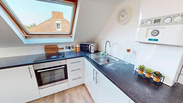 3 Bedroom Apartment To Rent In Flat, , Osborne Road, NE2