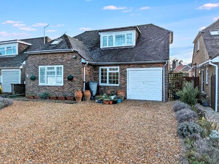 4 Bedroom Detached House For Sale In Halliford Drive, Barnham, PO22
