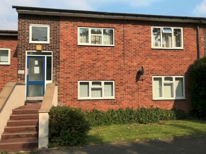 2 Bedroom Flat To Rent In Newbold Close, Banbury OX16