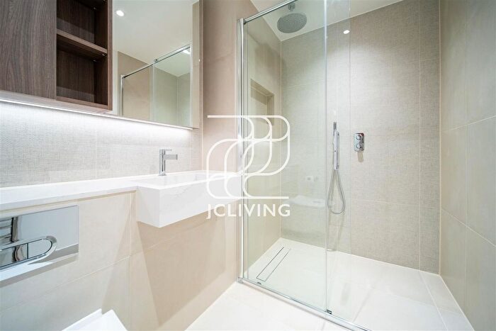 2 Bedroom Flat To Rent In Calthorpe Street, London, WC1X