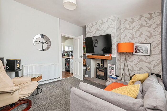 2 Bedroom Terraced House For Sale In Harmony Place, Queensbury, Bradford, BD13