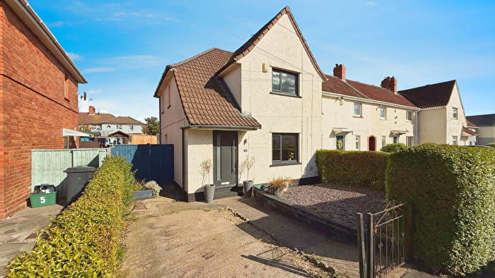 3 Bedroom End Of Terrace House For Sale In Minehead Road, Knowle, Bristol, BS4