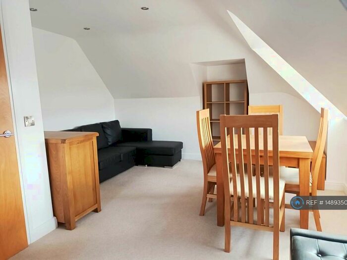 1 Bedroom Flat To Rent In Cecil Road, Bournemouth, BH5