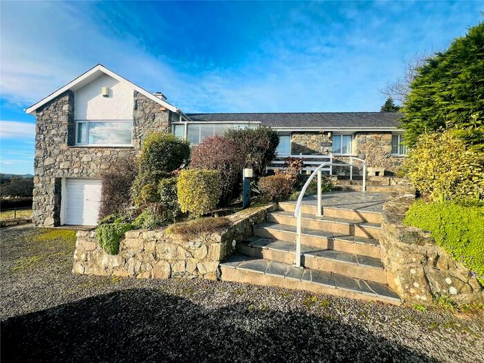3 Bedroom Detached House For Sale In Caernarvon Road, Pwllheli, Gwynedd, LL53