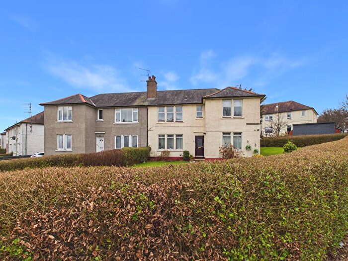 2 Bedroom Flat For Sale In Hornbeam Drive, Parkhall, Clydebank, G81