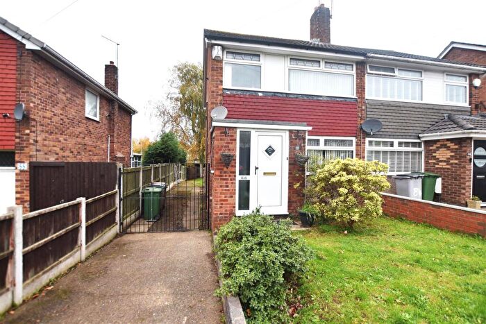 3 Bedroom Semi Detached House For Sale In Wethersfield Road, Prenton, CH43