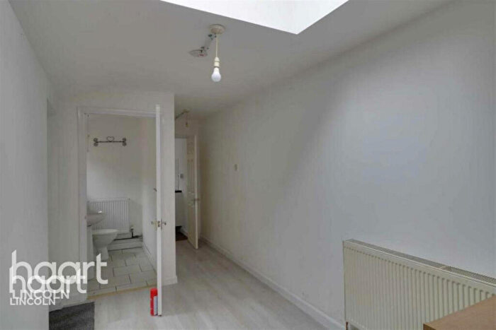 1 Bedroom Flat To Rent In Newark Road, Lincoln, LN5