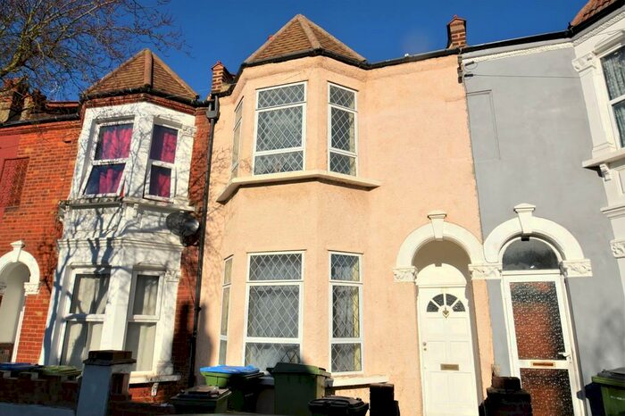 3 Bedroom Terraced House To Rent In Wernbrook Street, London, SE18