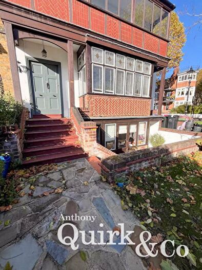 1 Bedroom Flat To Rent In Prittlewell Square, Southend-On-Sea, SS1