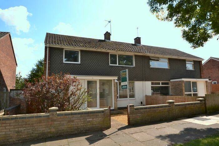 4 Bedroom Semi-Detached House To Rent In Glastonbury Road, Corby, NN18