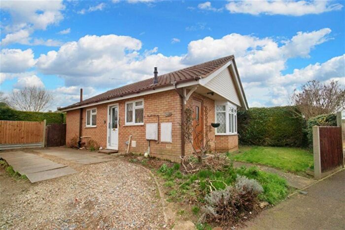 2 Bedroom Detached House To Rent In Oak Tree Road, Ampthill, MK45