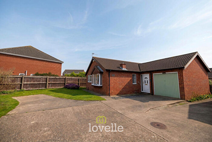 3 Bedroom Detached Bungalow For Sale In Fortuna Way, Aylesby Park, Grimsby, DN37