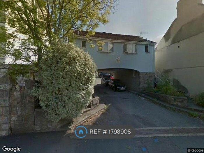 1 Bedroom Flat To Rent In Caulfield Court, Newton Abbot, TQ12