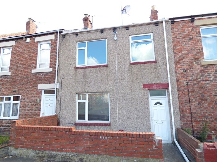 3 Bedroom Terraced House To Rent In West View, Newcastle Upon Tyne, NE15
