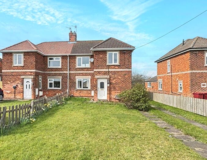 3 Bedroom Semi Detached House For Sale In Council Villas, Barrow Road, New Holland, Barrow-Upon-Humber, DN19