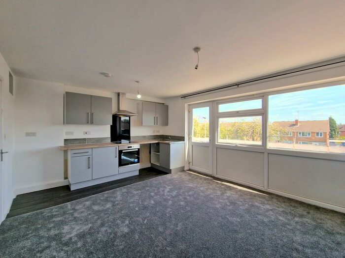 1 Bedroom Flat To Rent In Whitwick Way, Off Anstey Lane, Leicester, LE3