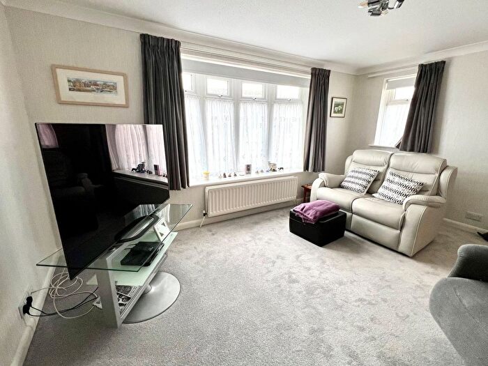 3 Bedroom Bungalow For Sale In Ridgewood Gardens, Bexhill On Sea, TN40