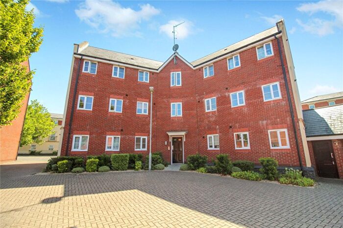 2 Bedroom Flat For Sale In Birkdale Close, Redhouse, Swindon, SN25