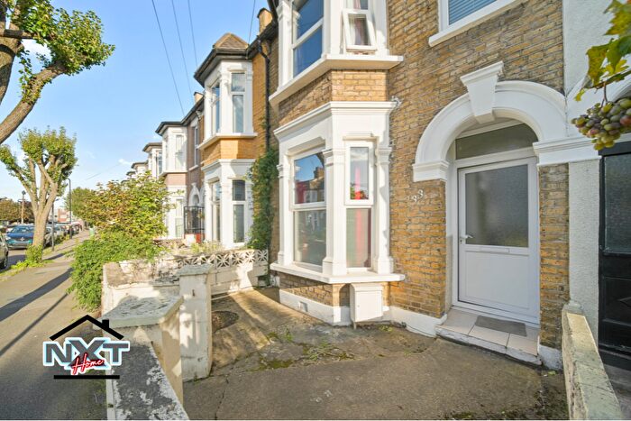 3 Bedroom Terraced House For Sale In Radlix Road, Leyton, E10