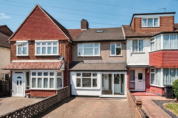 4 Bedroom Terraced House For Sale In Carstairs Road, London, SE6