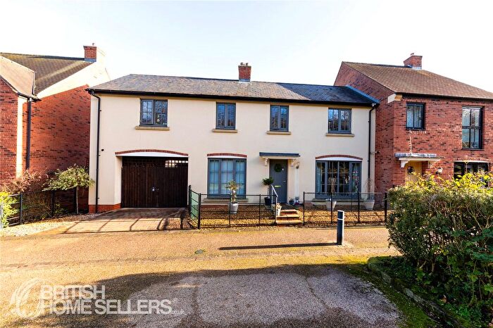 4 Bedroom Semi Detached House For Sale In Stainburn Road, Lawley Village, Telford, Shropshire, TF4