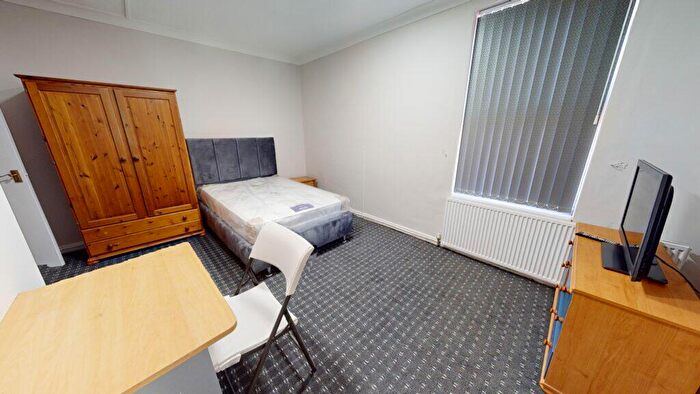 5 Bedroom House To Rent In Lottie Road, Selly Oak, B29