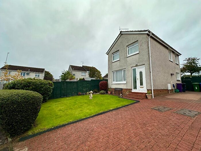 3 Bedroom Detached House For Sale In Lindrick Drive, Summerston, Glasgow, G23