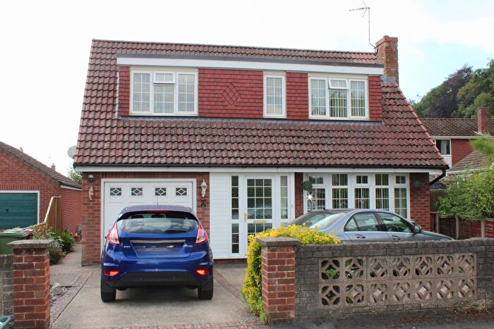 3 Bedroom Detached House For Sale In Westwood, Broughton, DN20