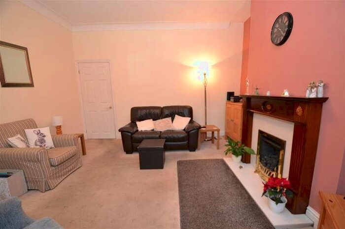 3 Bedroom Terraced House For Sale In First Street, Low Moor, Bradford, BD12