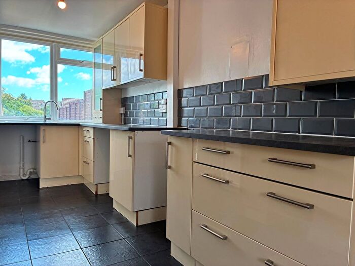 3 Bedroom Terraced House To Rent In Monnow Walk, Bettws, NP20
