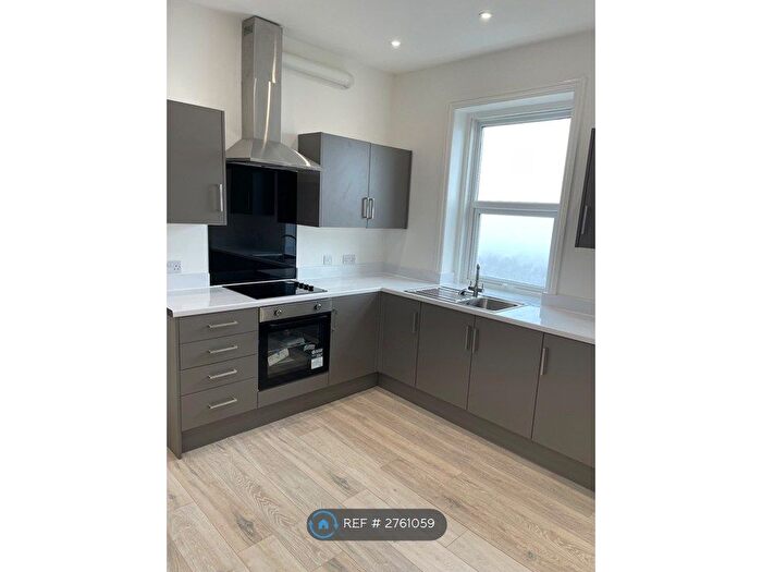 2 Bedroom Maisonette To Rent In Mount Pleasant Road, Hastings, TN34