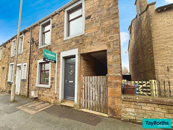 4 Bedroom End Of Terrace House For Sale In Colne Road, Earby, BB18
