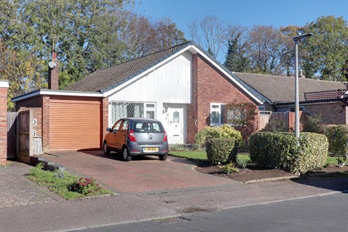 3 Bedroom Detached House For Sale In Franklins Road, Stevenage, Hertfordshire, SG1