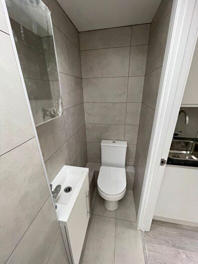 1 Bedroom Studio To Rent In Coburg Crescent, London, SW2
