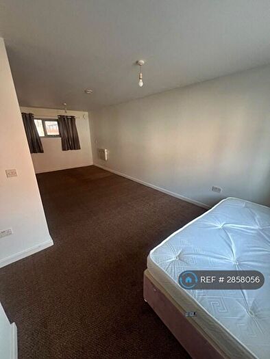 Studio To Rent In Craven St, Northampton, NN1