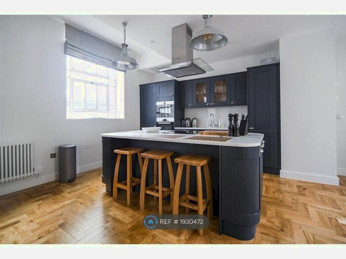 2 Bedroom Flat To Rent In Great Charles Street Queensway, Birmingham, B3