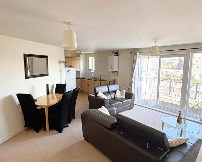 2 Bedroom Flat To Rent In Compair Crescent, Ranelagh Road, Ipswich, IP2